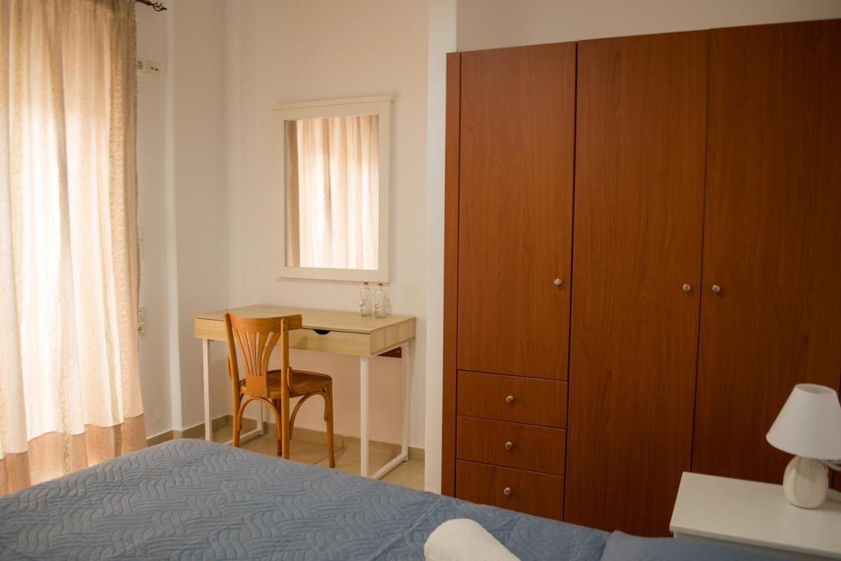 Apartamento Sun Βy Τhe Sea 100M From The Beach Agia Pelagia  Exterior foto