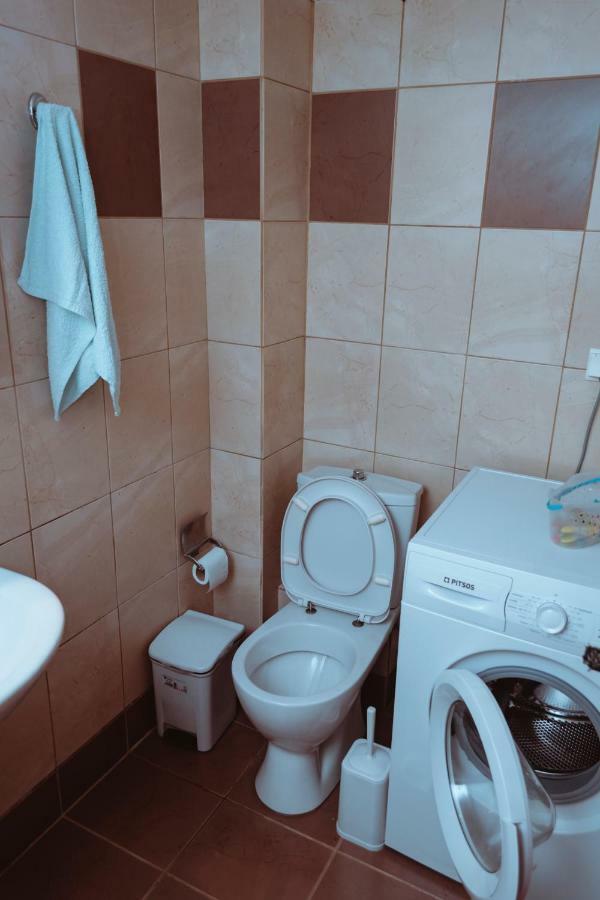 Apartamento Sun Βy Τhe Sea 100M From The Beach Agia Pelagia  Exterior foto
