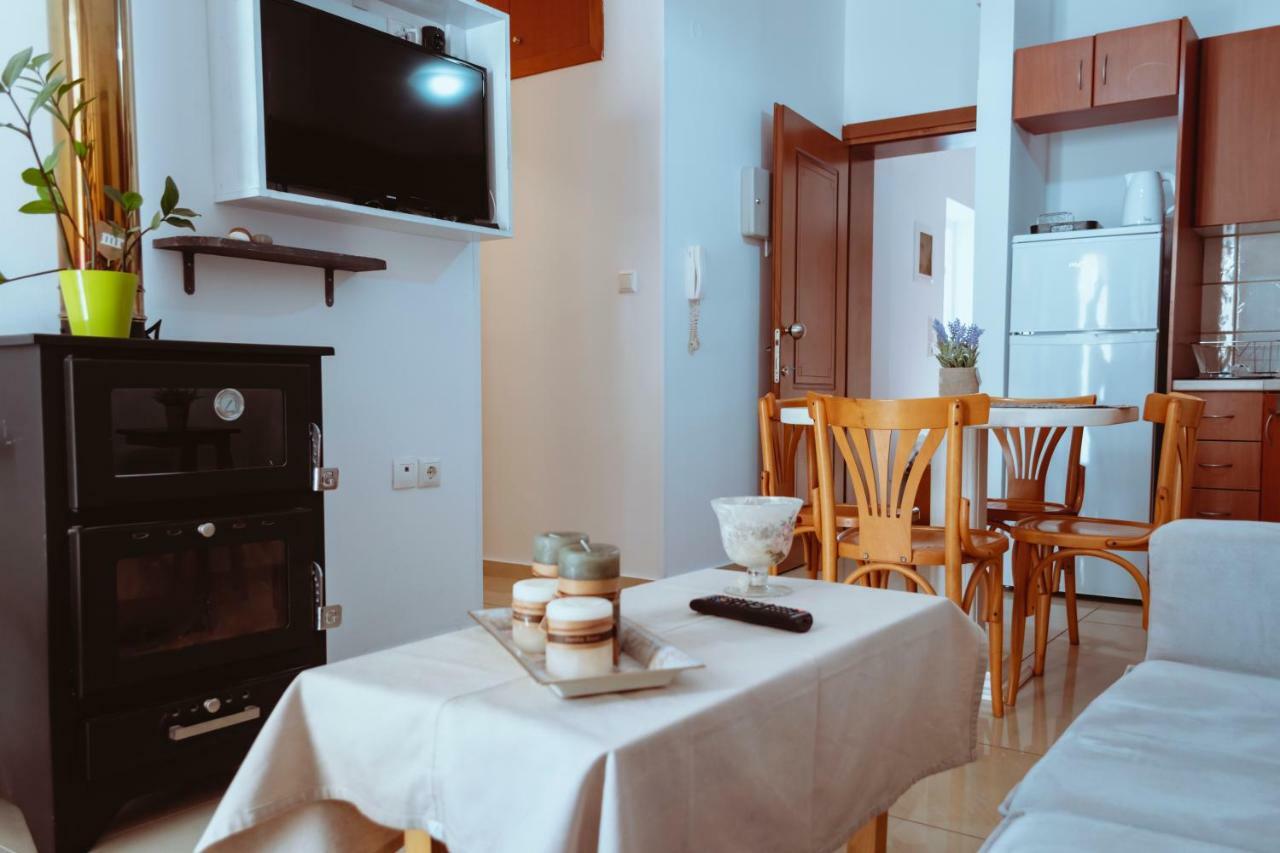 Apartamento Sun Βy Τhe Sea 100M From The Beach Agia Pelagia  Exterior foto